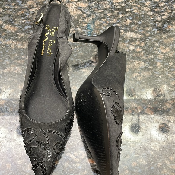 The Touch of Nina - Picture 2 of 4